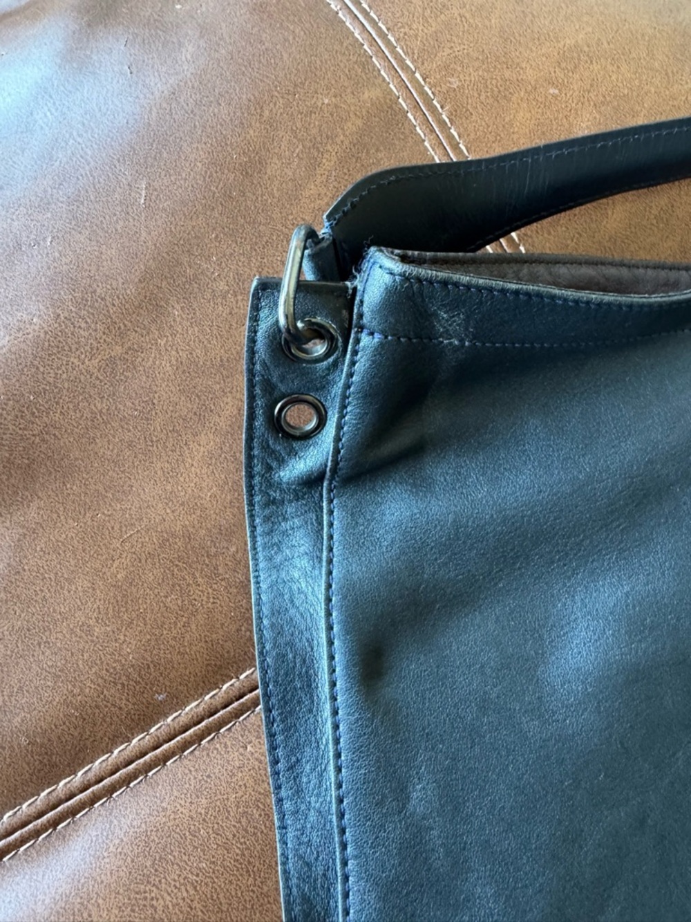 Longchamp Black Leather Shoulder Bag - Picture 4 of 9